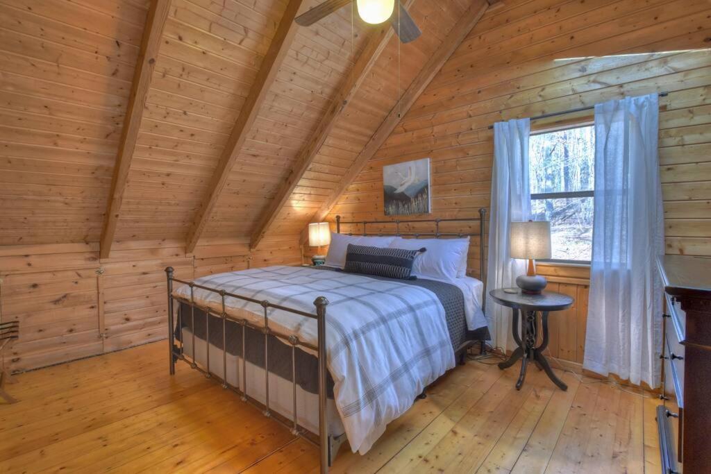 Waywish Waterfront Cabin In Blue Ridge Mountains Exterior photo