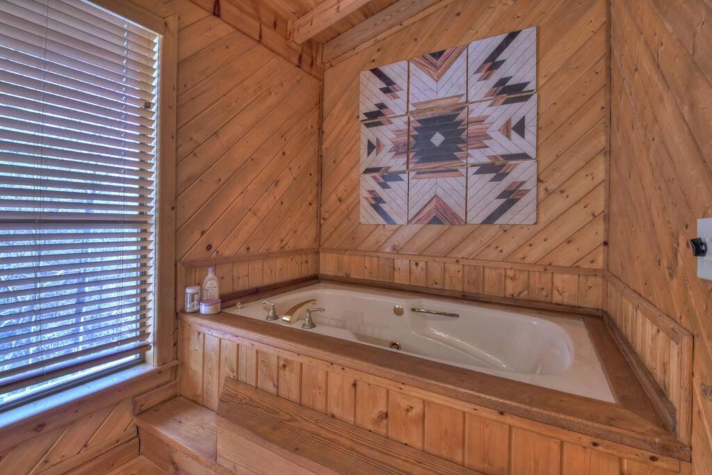 Waywish Waterfront Cabin In Blue Ridge Mountains Exterior photo