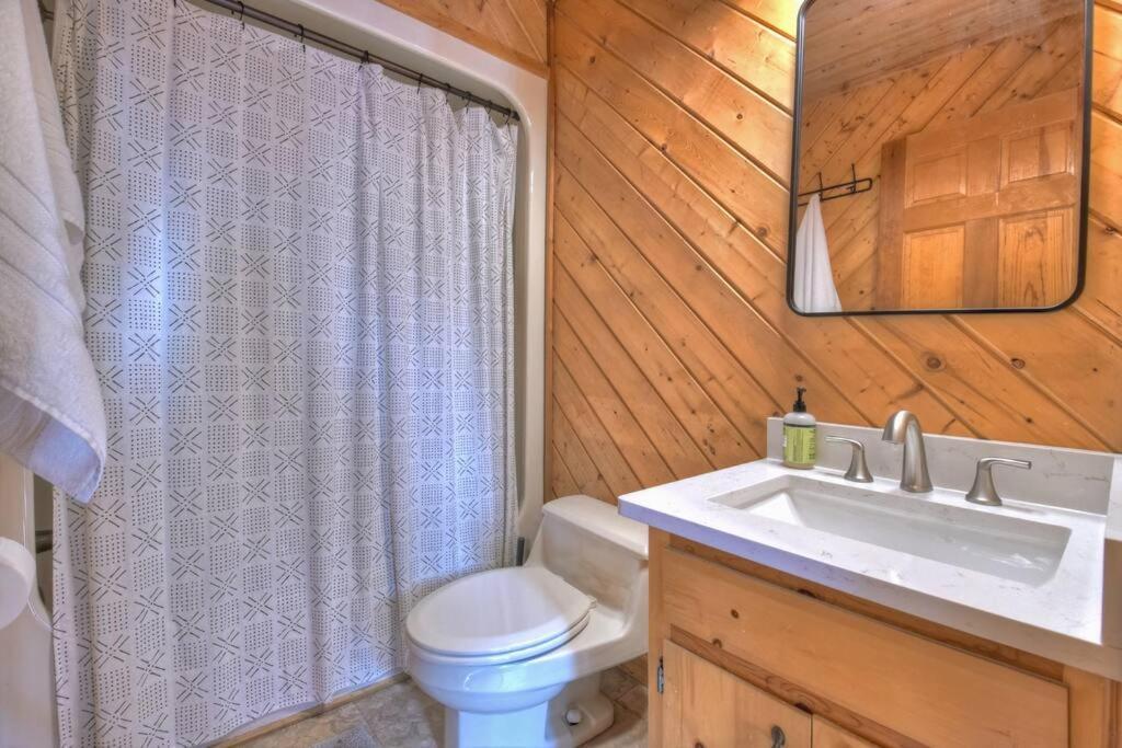 Waywish Waterfront Cabin In Blue Ridge Mountains Exterior photo