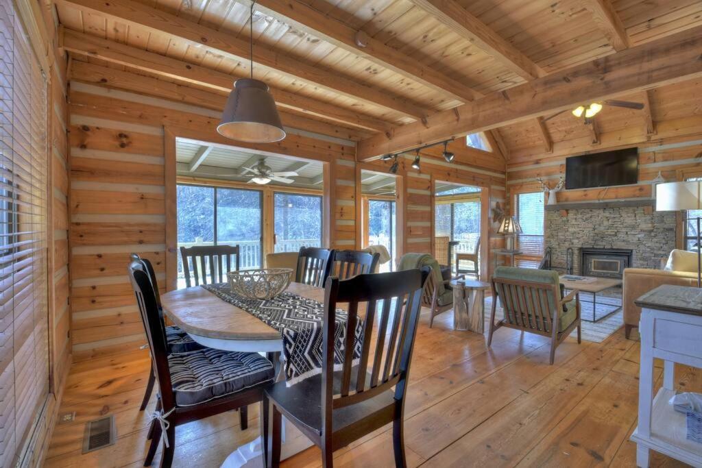 Waywish Waterfront Cabin In Blue Ridge Mountains Exterior photo