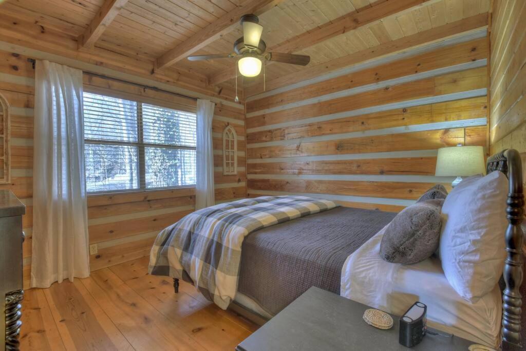 Waywish Waterfront Cabin In Blue Ridge Mountains Exterior photo