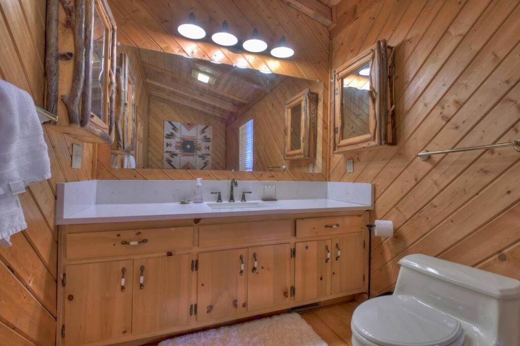 Waywish Waterfront Cabin In Blue Ridge Mountains Exterior photo